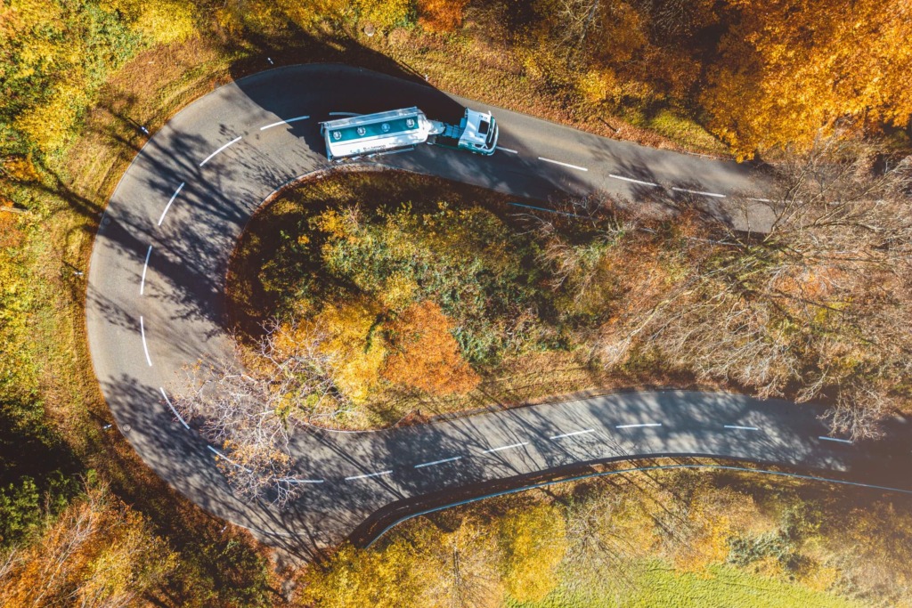 Kontakt - Bachmann AG, Transporte Schweiz - Der Transport und das Handling von hochwertigen Schüttgütern und Lebensmittel, weil Hygiene und absolute Sauberkeit zu unseren obersten Geboten gehören. 41 Kontakt - Bachmann AG, Transporte Schweiz - Der Transport und das Handling von hochwertigen Schüttgütern und Lebensmittel, weil Hygiene und absolute Sauberkeit zu unseren obersten Geboten gehören. 41